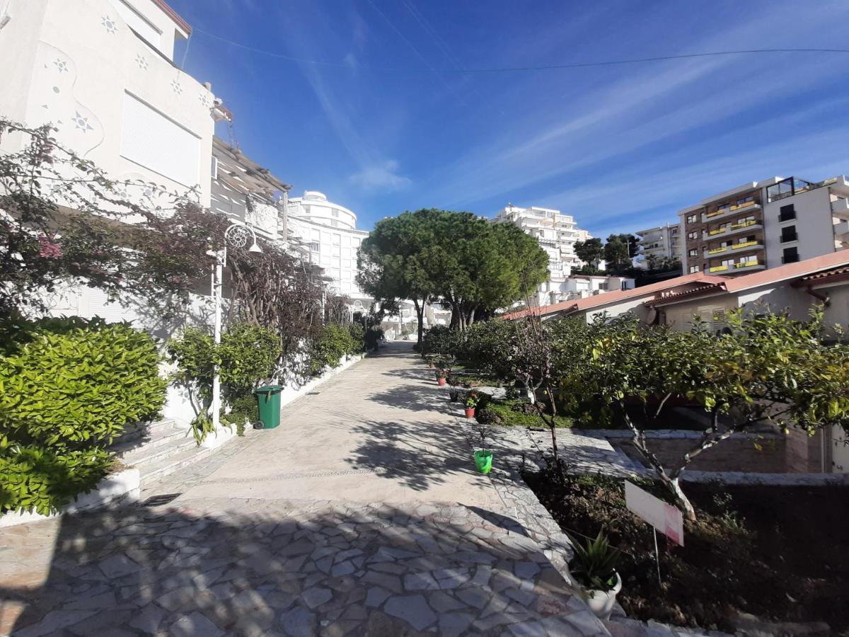 Kela Apartment 3 Sarandë Buitenkant foto