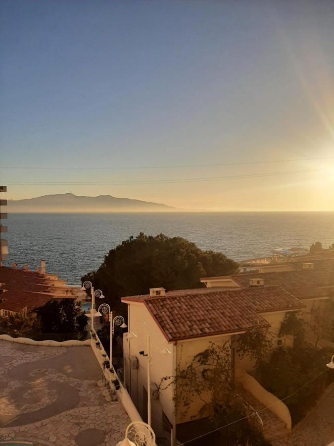 Kela Apartment 3 Sarandë Buitenkant foto